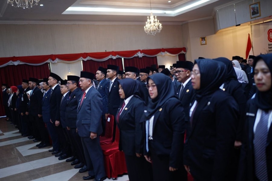 Plt Gubri SF Hariyanto Lantik 238 Pejabat Eselon III dan IV Pemprov Riau