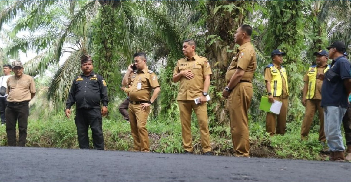 Kadis PUPR Pekanbaru Ikut Tinjau Pembangunan Jalan Baru di Rumbai Barat