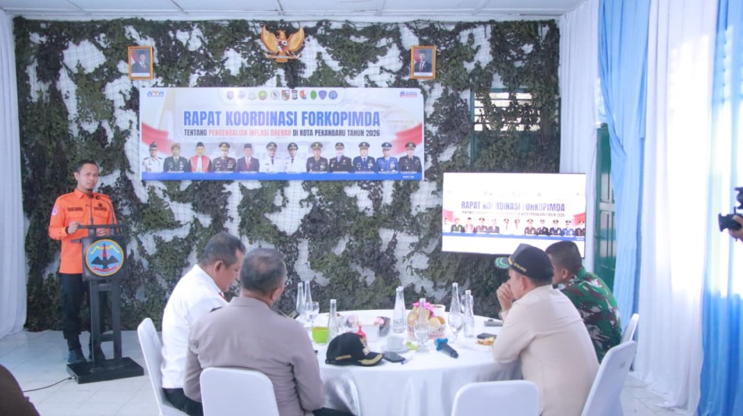 Gelar Rapat Bersama, Forkopimda Pekanbaru Bahas Harga Pangan Hingga Kesiapsiagaan Karlahut