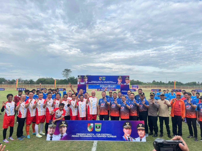 Wali Kota Pekanbaru, Agung Nugroho Resmikan Stadion Mini Gelora