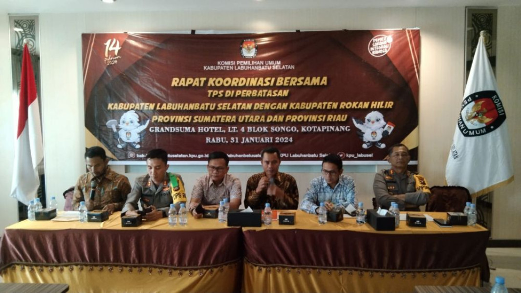 Riau dan Sumut Sepakat, Ratusan Warga Labusel Nyoblos di Rohil