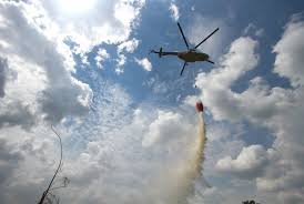 Pemadaman Karhutla di Riau Andalkan Water Bombing
