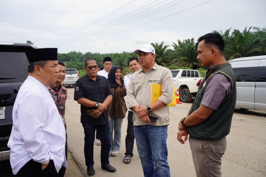 Plt Gubri Tinjau Jalan Provinsi Ruas Tapung - Talang Danto