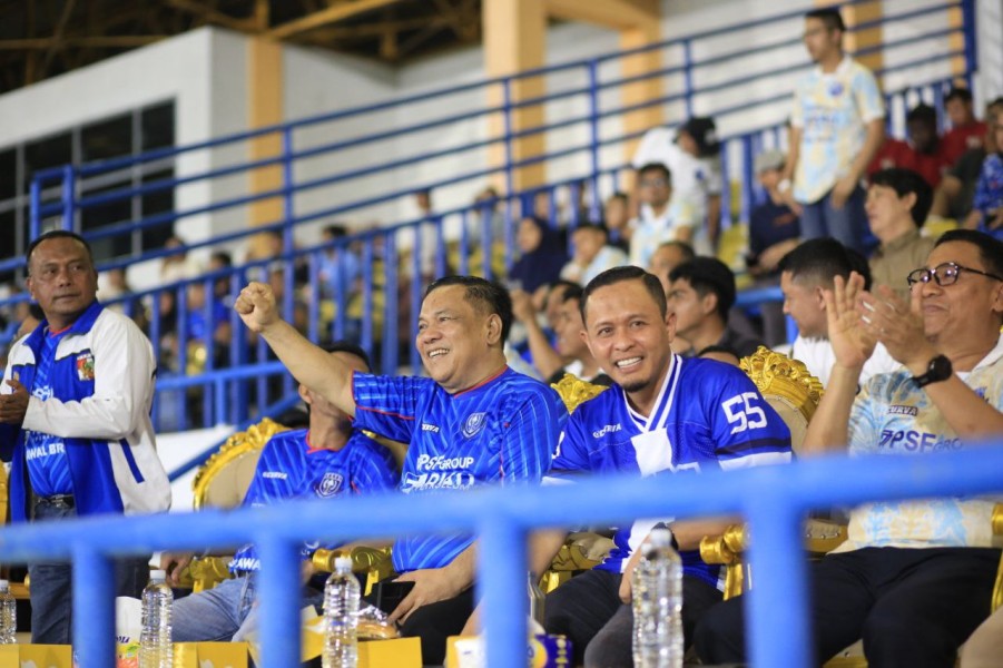 Dukung PSPS Pekanbaru, Plt Gubernur Riau Hadir di Laga Kontra Persikad Depok