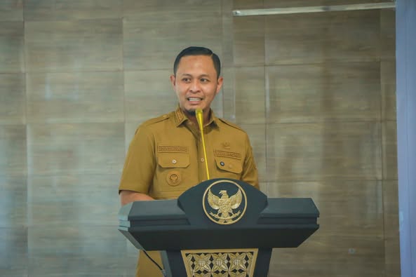 APBD Perubahan Pekanbaru Disahkan, Wali Kota Fokus Selesaikan Tunda Bayar