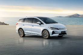10 Merek Mobil Baru Terlaris Maret 2025