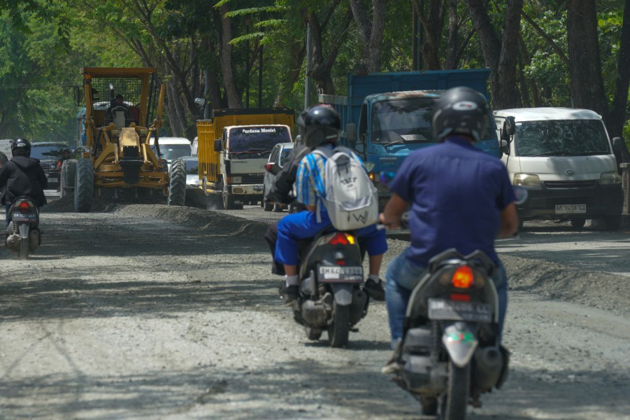 Pemprov Riau Perbaiki Jalan Datuk Setia Maharaja Pekanbaru