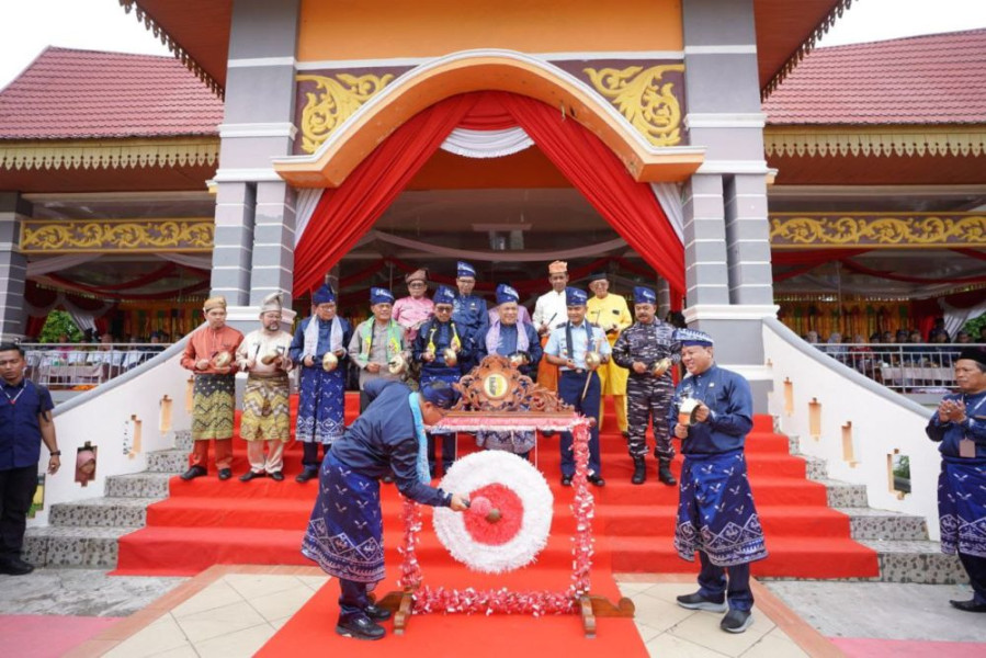 Festival Pacu Jalur Iven Nasional 2024 di Kuansing Dibuka, 225 Jalur Akan Berlaga