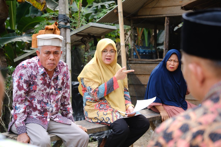 Dusun Tua Rimba Cempedak Belum Berlistrik, Bupati Siak Janji Perjuangkan Penerangan