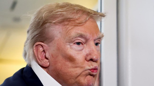 Trump Sewot Inggris Makin 'Mesra' ke China: Sangat Berbahaya