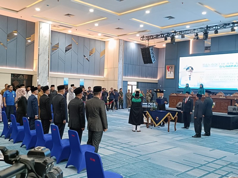 Pemko Pekanbaru Lantik Sekda Baru dan Enam Pejabat Eselon Lainnya