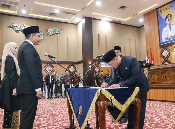 Pangku Jabatan Komando ASN, Pj Sekda Pekanbaru Harus Rangkul Semua ASN