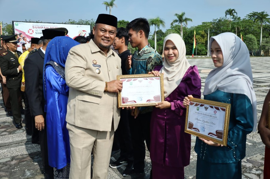 Mahasiswa Asal Siak Raih Juara 1 Esai Nasional, Gagas Pelayanan Publik Humanis di Era Digital