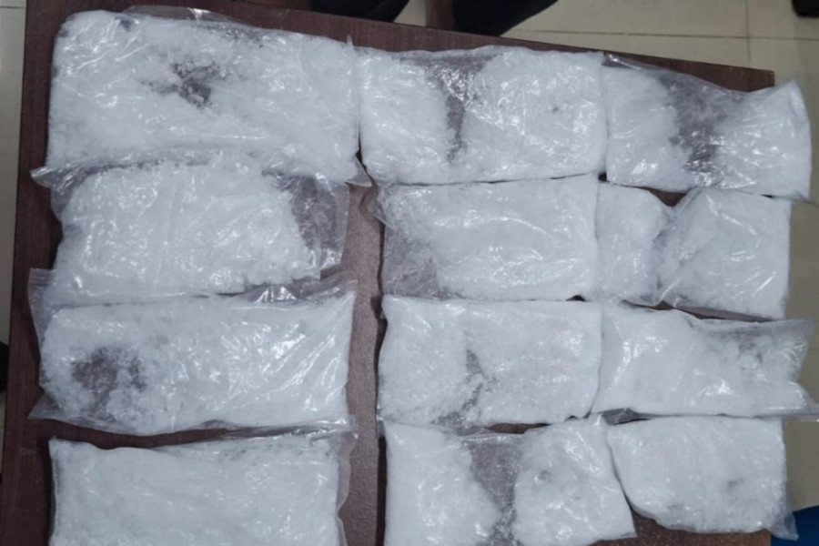 Penyelundupan Narkoba di Bandara SSK Pekanbaru Digagalkan , 1,5 Kg Sabu Disita