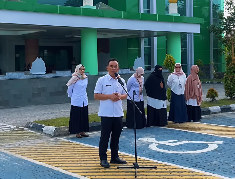 Kadiskes Pekanbaru Ingatkan Petugas Puskesmas Soal Pelayanan Kepada Masyarakat