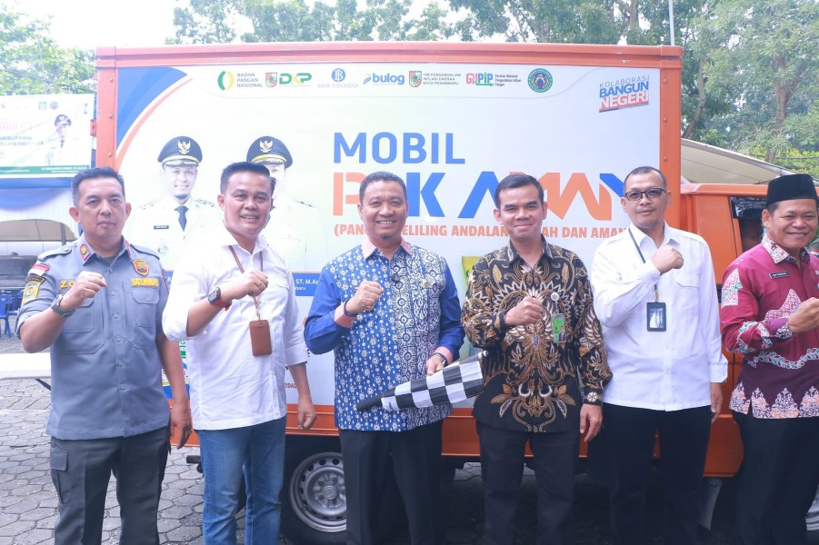 Wakil Walikota Pekanbaru Launching Mobil Pak AMAN di Jalan Cut Nyak Dien