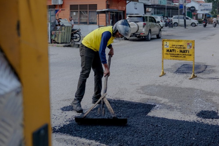 Dinas PUPR Pekanbaru Perbaiki Akses Jalan ke SMPN 24