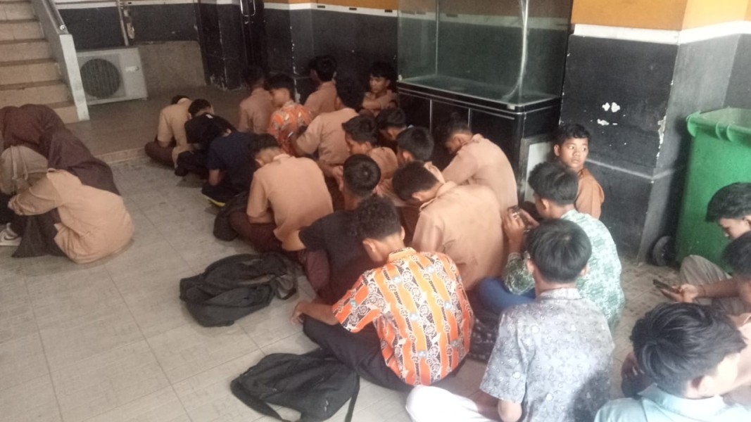 Bolos Sekolah, Puluhan Pelajar di Pekanbaru Terjaring Razia Satpol PP