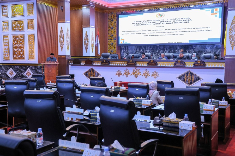 Pemko Pekanbaru Jawab Pandangan Umum Fraksi Terkait Nota Keuangan dan Ranperda APBD 2026