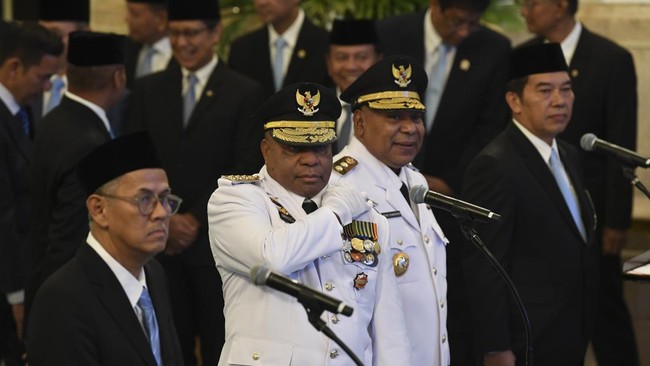 Gubernur Papua Mathius Fakhiri Punya Harta Rp17,4 Miliar