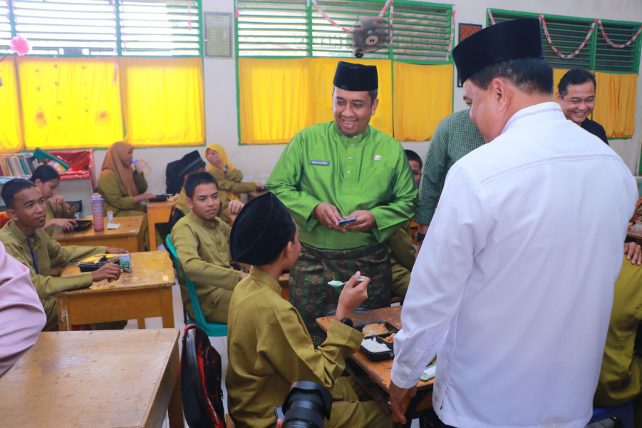 Januari, Program Makan Bergizi Gratis di Pekanbaru Dimulai