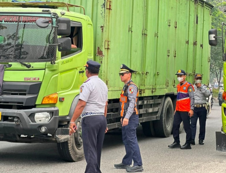 Dishub Perketat Pengawasan Truk Besar, 47 Kendaraan Ditilang
