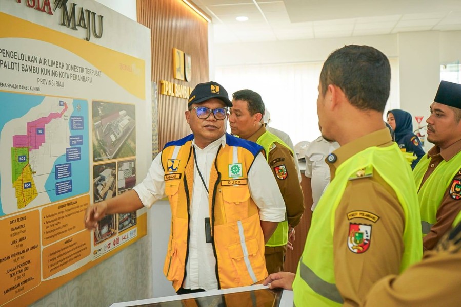 Wali Kota Pekanbaru Tinjau Peralatan Hibah Senilai Rp7,9 Miliar untuk Dukung Pengelolaan Air Limbah