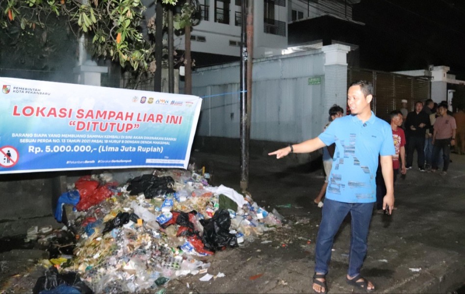 Sampah Berserakan, Wako Pekanbaru Minta DLHK Ambil Langkah Tegas Terhadap Kontraktor