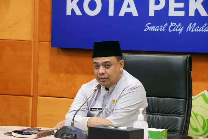 Mendukung Instruksi Pj Walikota, Sekda Pekanbaru Serahkan Mobil Dinas Jabatannya