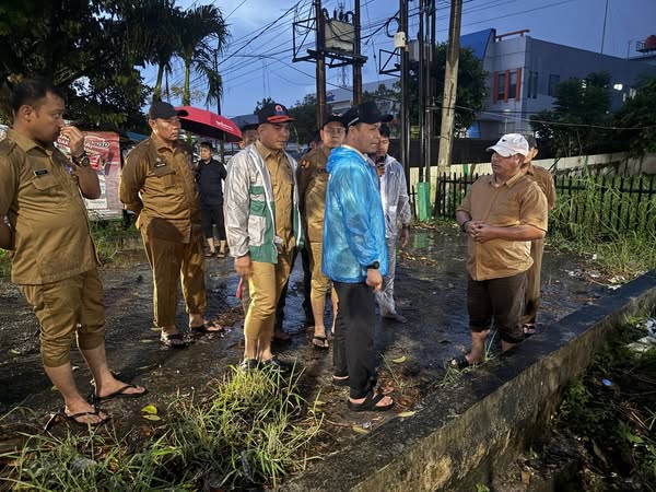 Lakukan Normalisasi Drainase , Walikota Pekanbaru Yakin BIsa Atasi Banjir