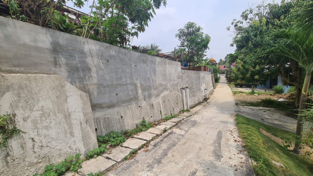 Dinas Perkim Pekanbaru Bangun Turap di Jalan Hang Lekir