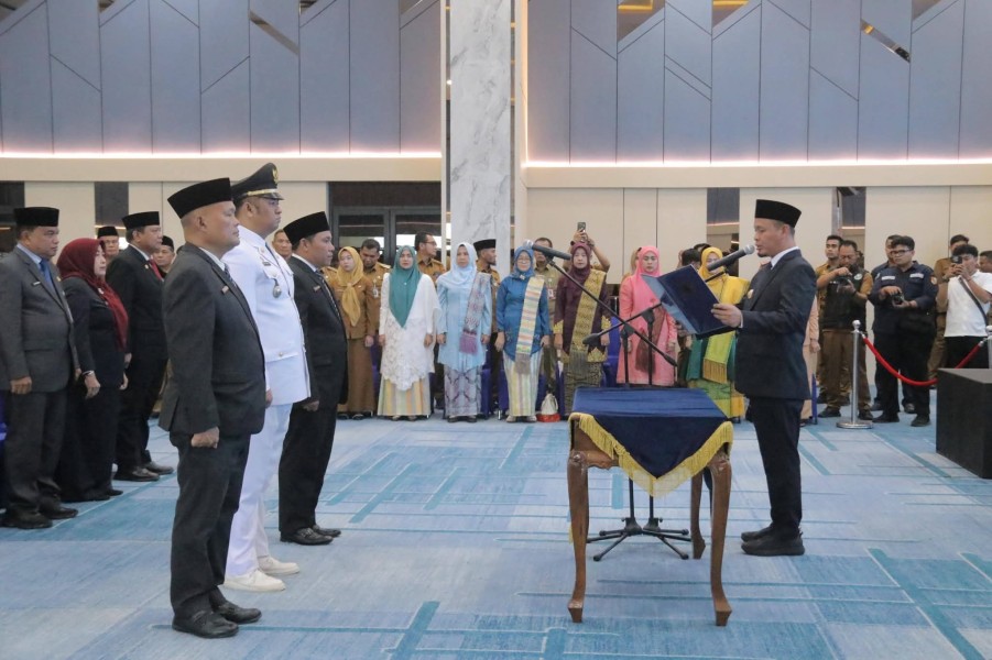 Wako Pekanbaru Lantik 43 Pejabat Baru