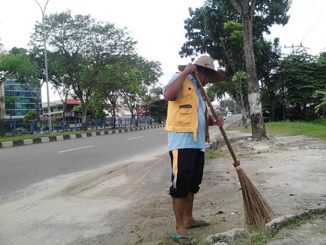 Libur Lebaran Idulfitri,Pengangkutan Sampah Tetap Berjalan