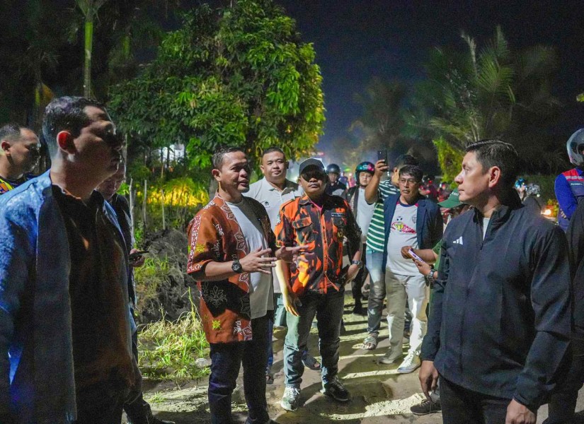 Wako Pekanbaru Pastikan Perbaikan Jalan Berlanjut