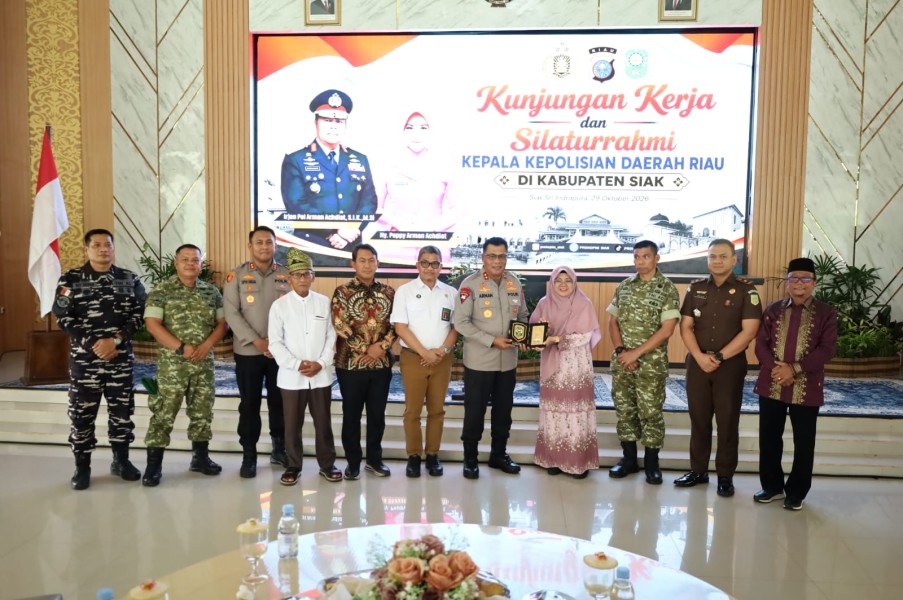 Puji Keberanian Bupati Afni, Kapolda Riau: Yang Diperjuangkannya Hak dan Martabat Siak