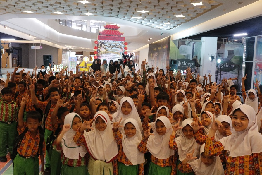 Meriahkan Festival Literasi Riau Care Center, Dispusip Pekanbaru Gelar Kegiatan Mendongeng