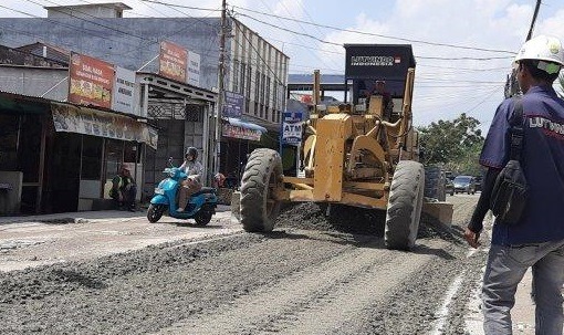 Dinas PUPR Pekanbaru Janjikan Tahun Depan Perbaikan Jalan Rusak Terus Berlanjut