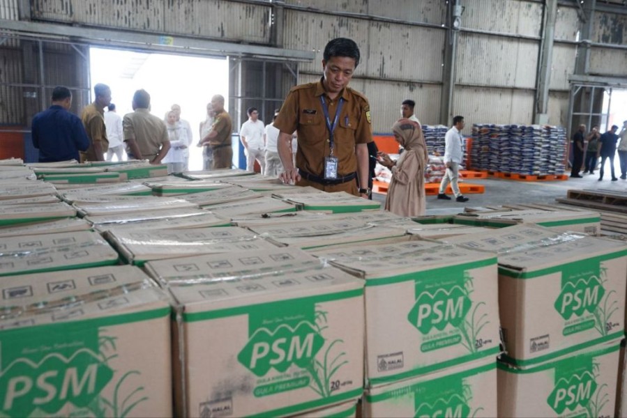 Bulog Pastikan Ketersediaan Bahan Pokok di Riau Terjaga