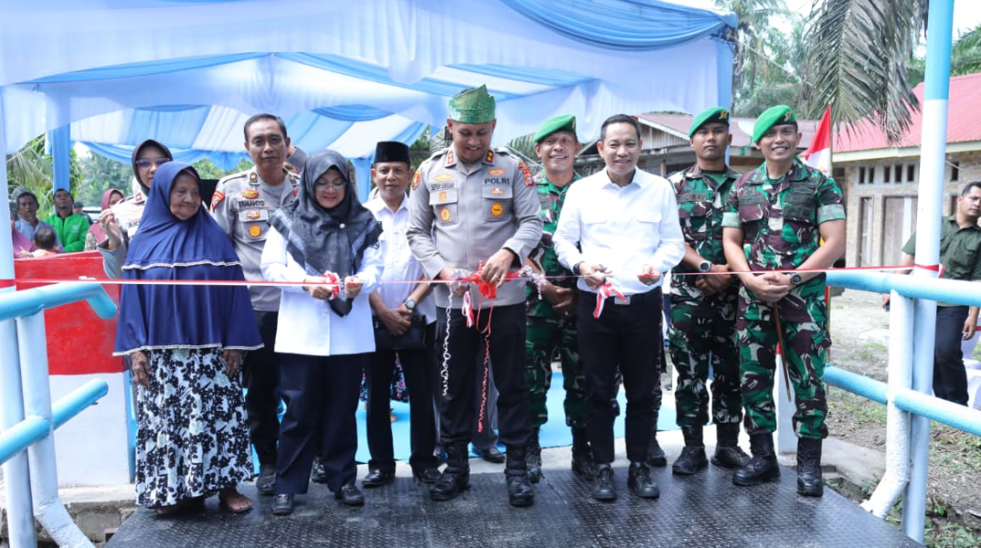 Jembatan Presisi di Merempan Hulu Permudah Akses Tiga Dusun, Bupati Afni : Apresiasi Dukungan Polri
