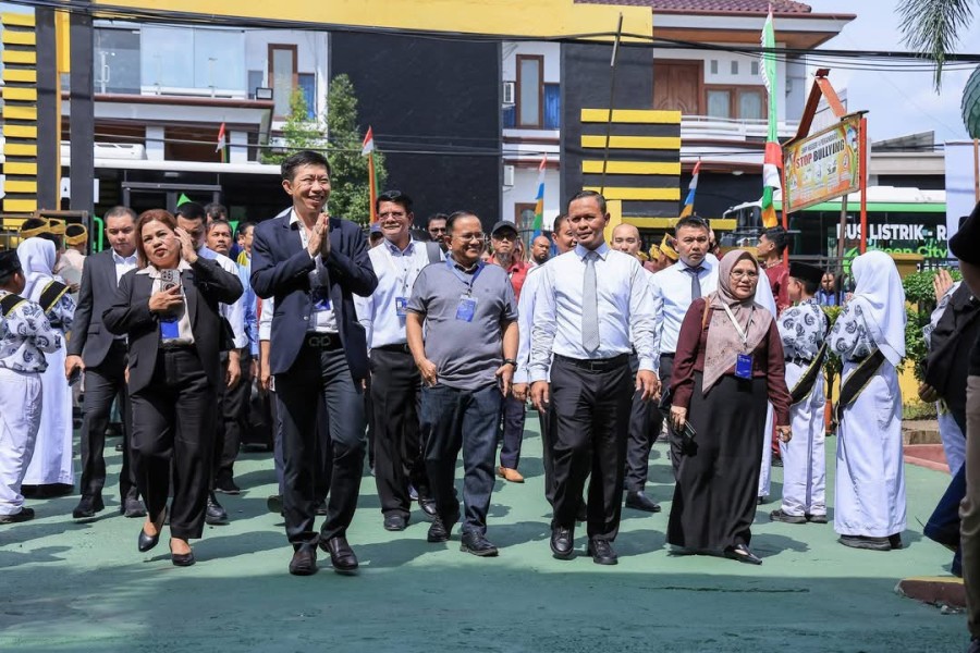 Melihat Langsung Penerapan Sekolah Hijau ,Delegasi IMT-GT Kunjungi Tinjau SMPN 4 Pekanbaru