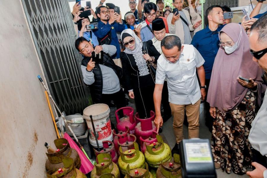 Menteri ESDM Sidak Pangkalan Gas 3 Kg di Pekanbaru