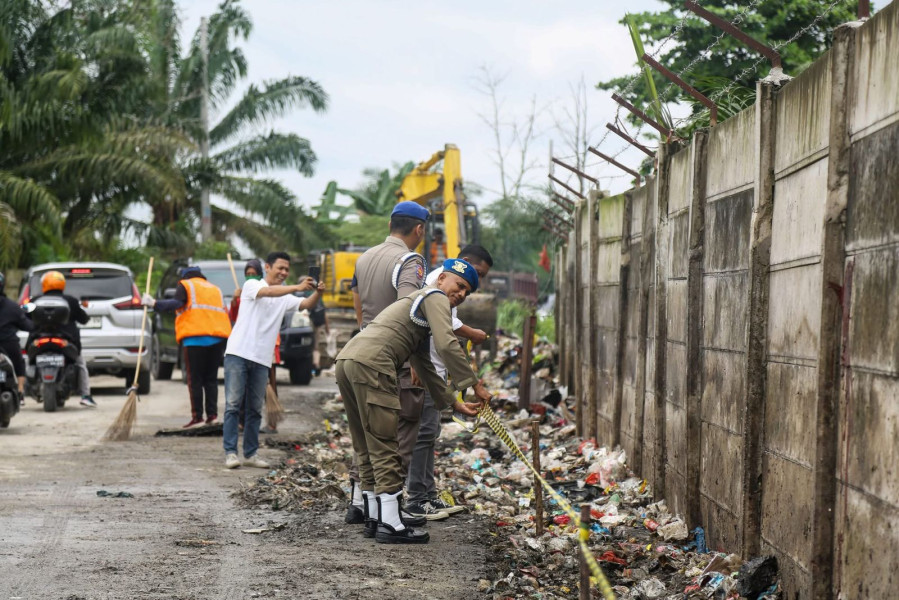 Pj Walikota Pekanbaru Sebut Status Darurat Sampah Agar Semua Turun Tangan Atasi Tumpukan Sampah