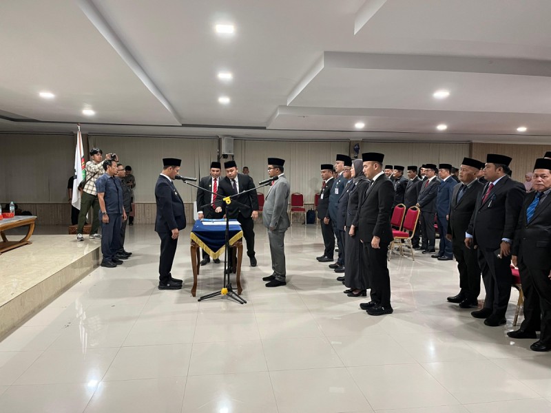 Wako Pekanbaru Lantik Enam Pejabat Administrator