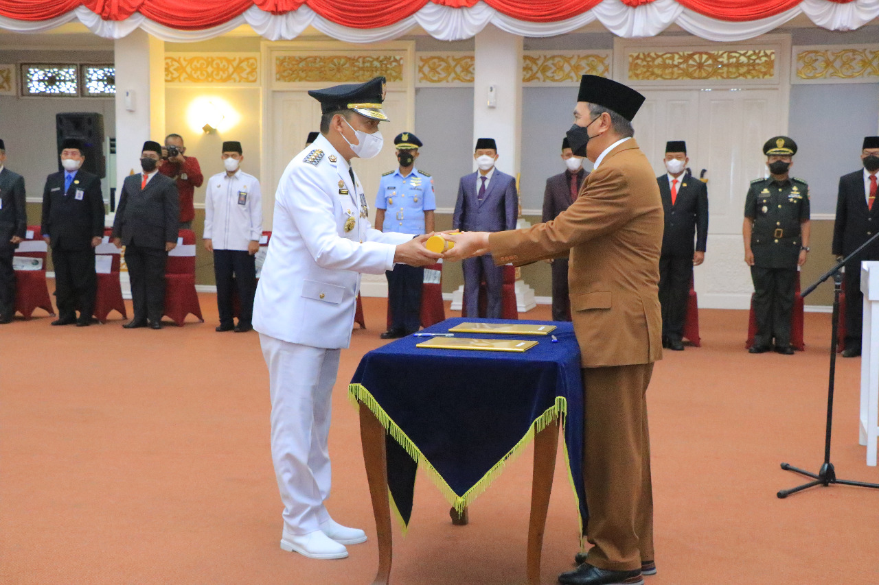 Pj Wali Kota Muflihun Dilantik Gubernur Riau