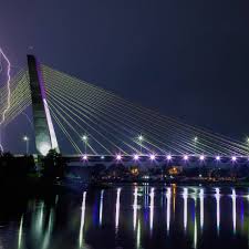 Dishub Pekanbaru Pasang 100 Titik PJU  di Jembatan Siak IV