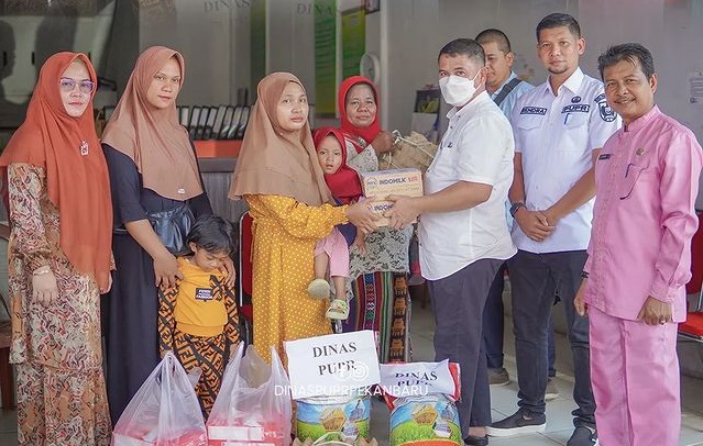 Dukung Percepatan Penanganan Stunting, Dinas PUPR Pekanbaru Salurkan  Bantuan