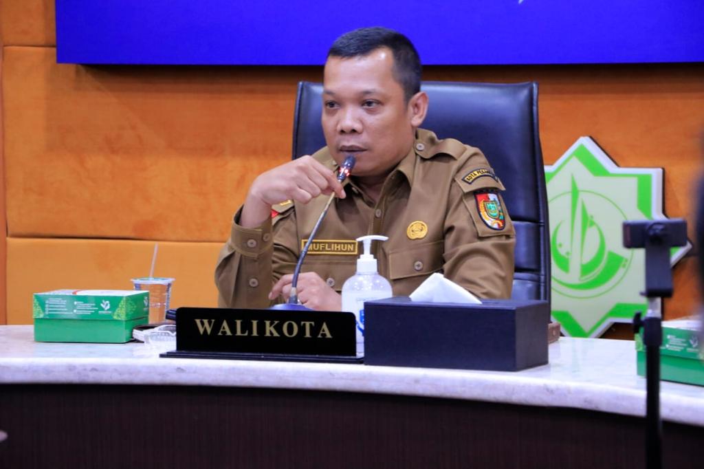 Pj Walikota Pekanbaru Ajak Camat dan Lurah Awasi Warga Buang Sampah Sembarangan