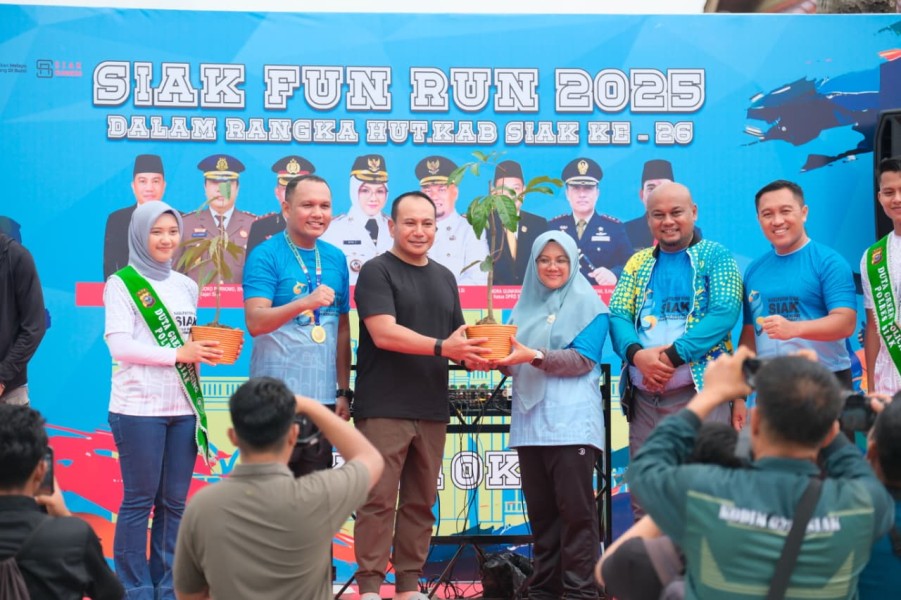Ribuan Peserta Fun Run 10K dan 5K Bersama Kapolda Riau Meriahkan HUT ke-26 Siak