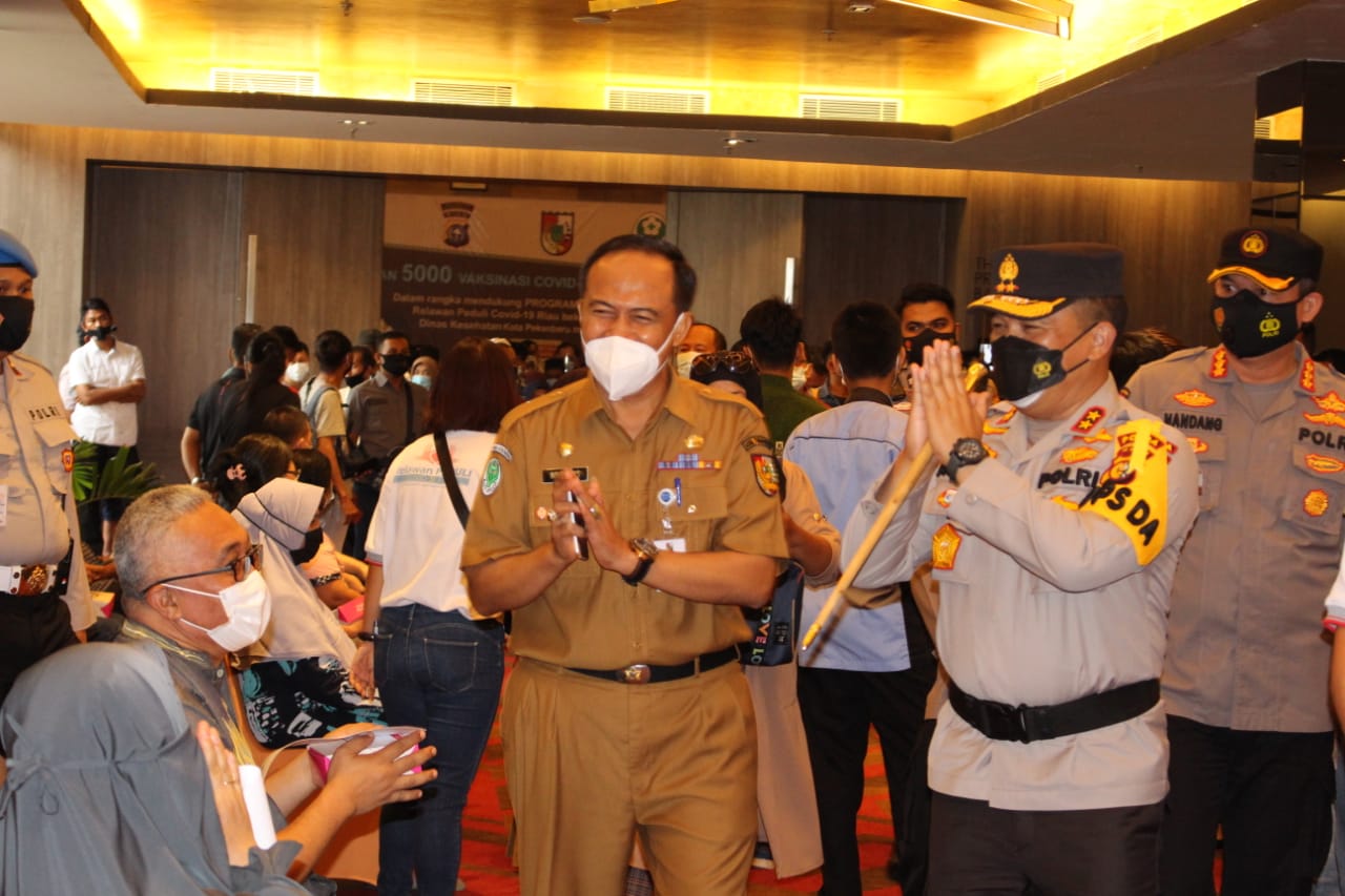 Diskes Pekanbaru  Gelar Vaksinasi Lansia di Dua Tempat Berbeda