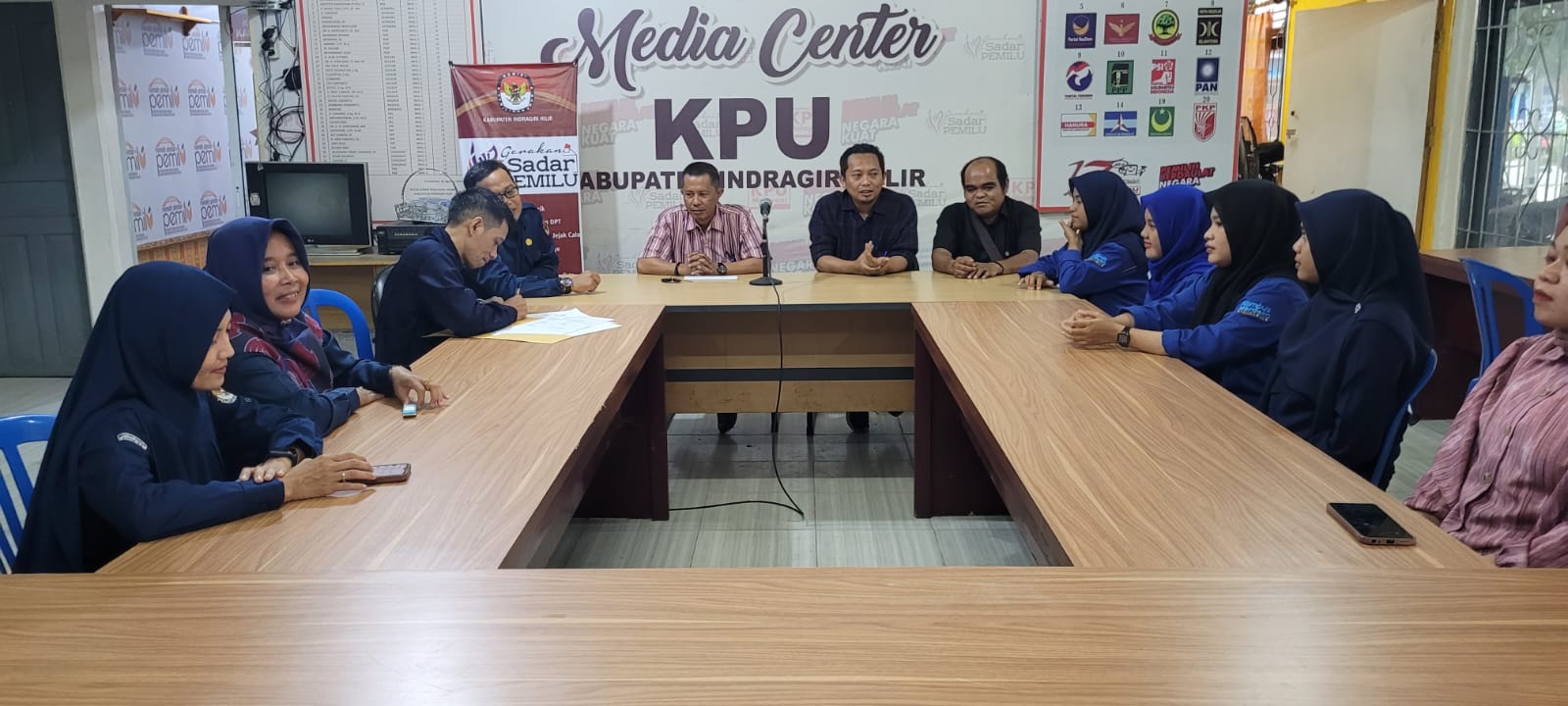 KPU Riau Berikan Pembekalan Pemilu Kepada Peserta Magang